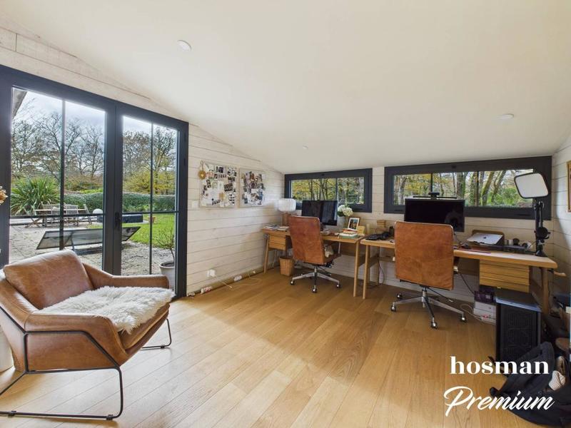 Maison - 180 m² - 6 pièces