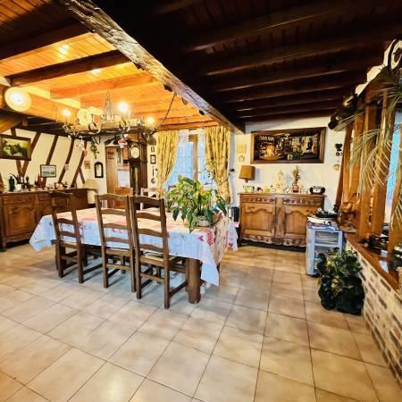 Maison - 100 m² - 6 pièces