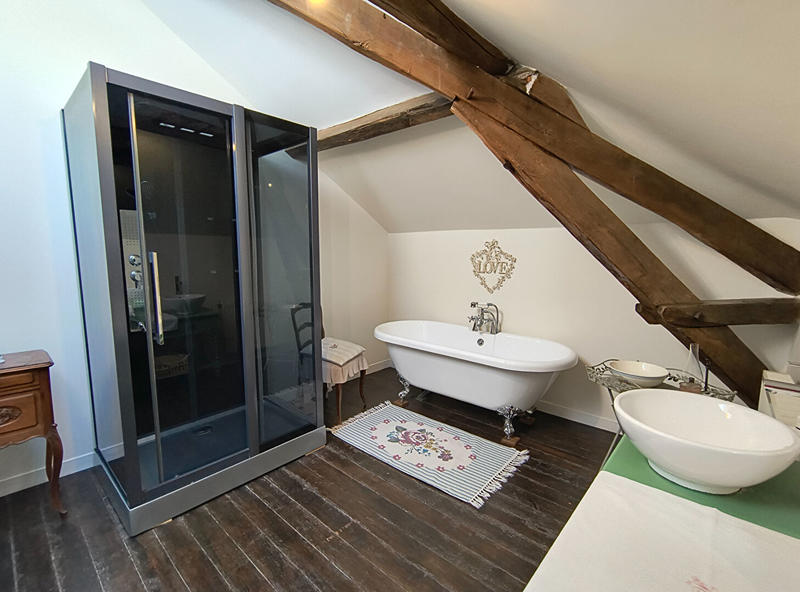 Maison - 231 m² - 7 pièces