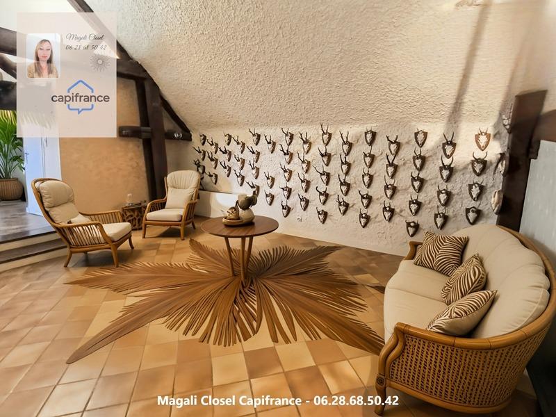 Maison - 350 m² - 9 pièces