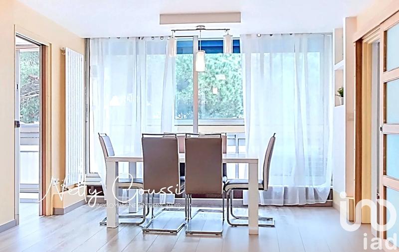 Appartement - 90 m² - 4 pièces