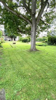 Demeure - 235 m² - 8 pièces