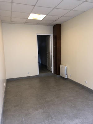 Local commercial - 25 m² - 2 pièces