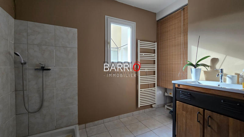 Villa - 265 m² - 6 pièces