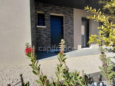 Maison - 105 m² - 6 pièces