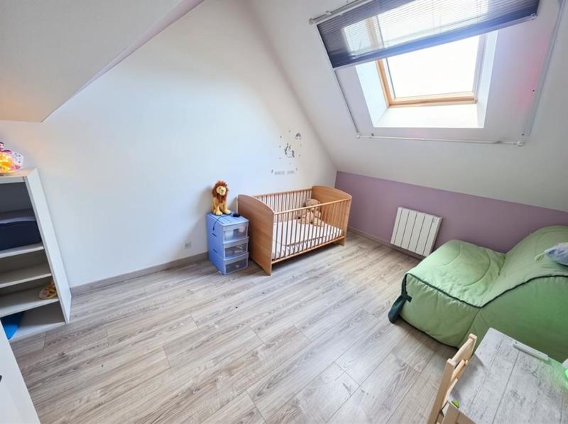 Pavillon - 180 m² - 7 pièces