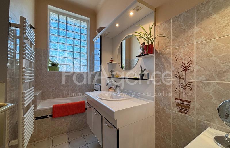 Maison - 175 m² - 6 pièces