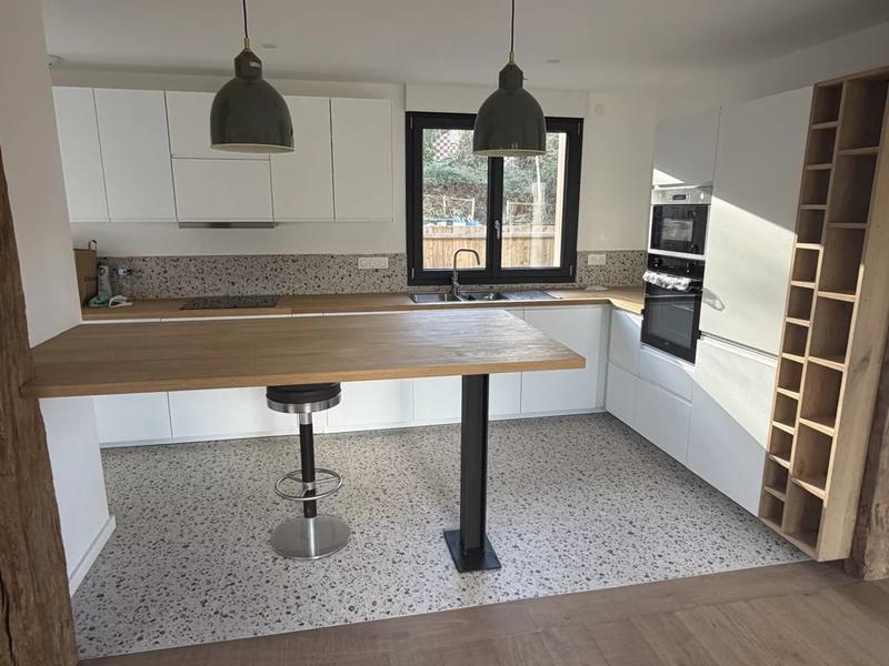 Propriété - 205 m² - 6 pièces