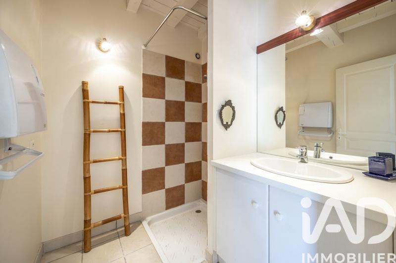 Maison - 203 m² - 6 pièces