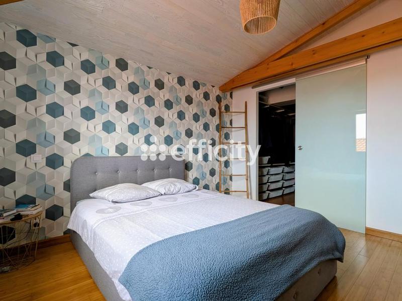 Maison - 123 m² - 6 pièces