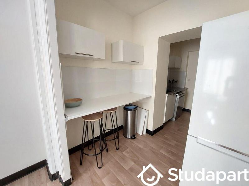 Chambre - 9 m² - 1 pièce