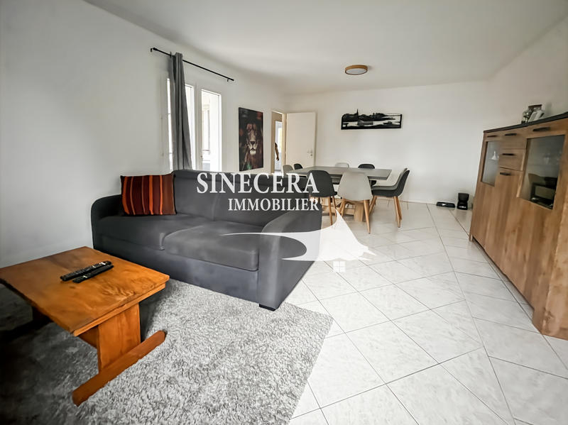 Appartement - 90 m² - 5 pièces