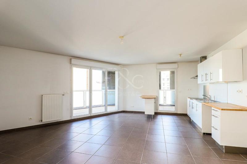 Appartement - 84 m² - 4 pièces