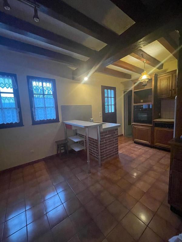 Maison traditionnelle - 189 m² - 8 pièces