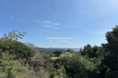 Maison - 147 m² - 5 pièces