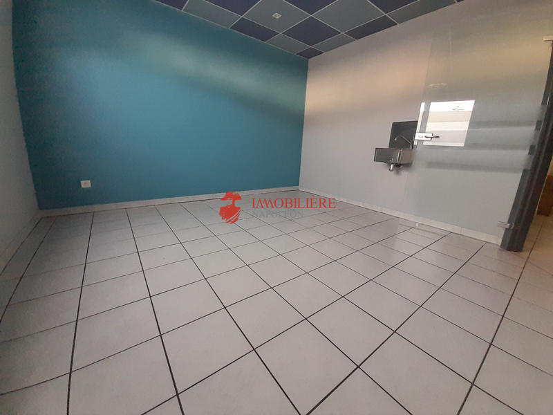 Local commercial - 105 m²