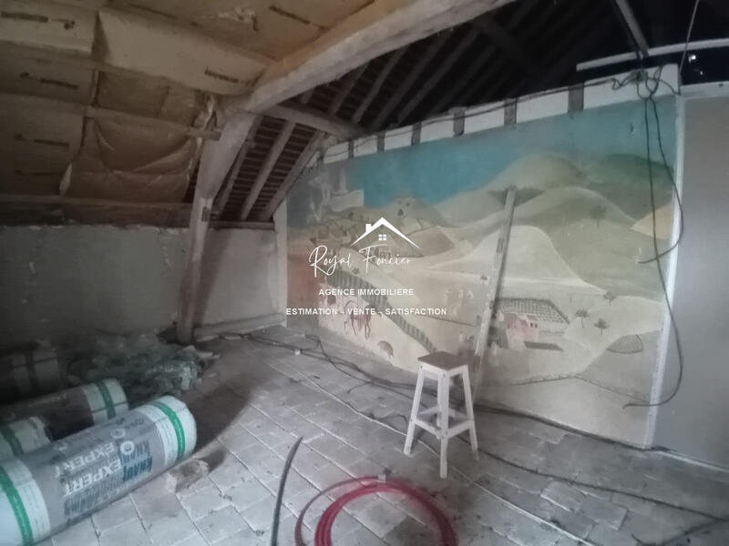 Maison - 90 m² - 5 pièces