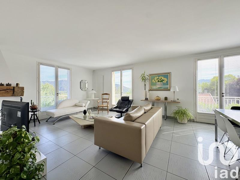 Maison - 209 m² - 6 pièces