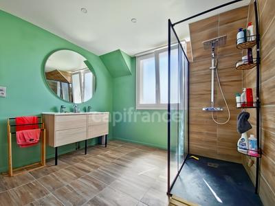 Maison - 131 m² - 7 pièces