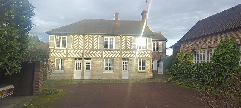 Maison - 183 m² - 9 pièces