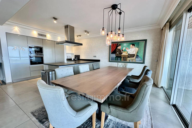 Appartement - 100 m² - 3 pièces