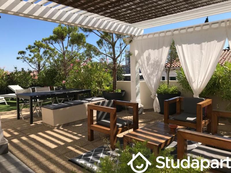 Chambre - 12 m² - 1 pièce