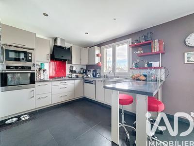 Maison - 153 m² - 6 pièces