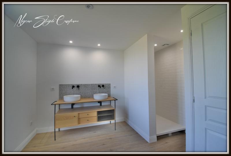 Maison bourgeoise - 420 m² - 14 pièces