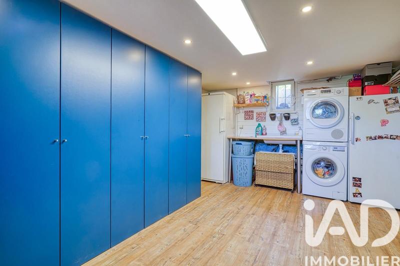 Maison - 210 m² - 5 pièces