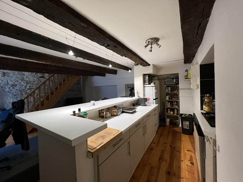 Maison - 230 m² - 9 pièces