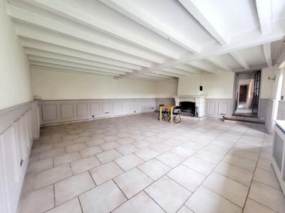 Maison - 293 m² - 5 pièces