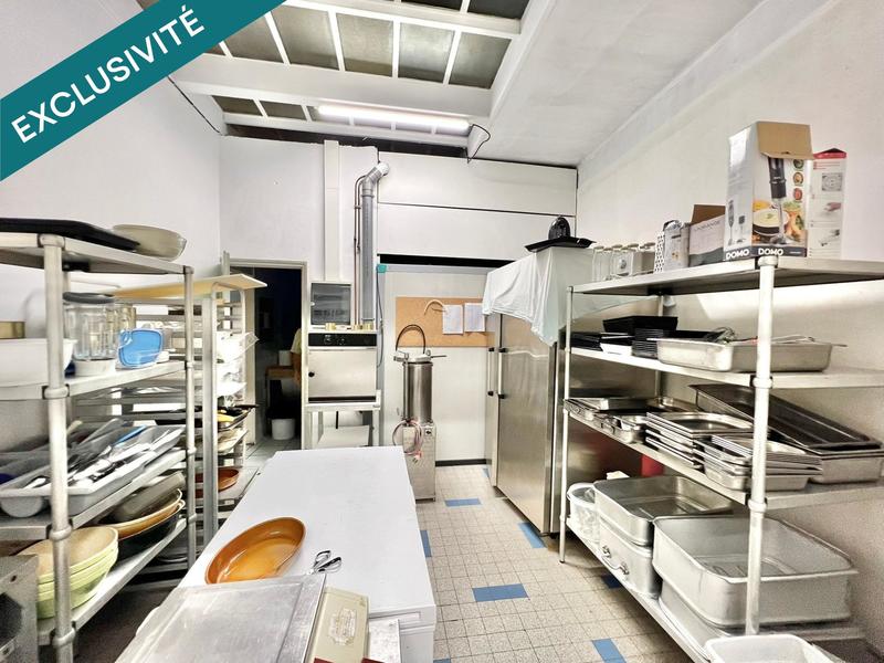 Local commercial - 220 m² - 9 pièces