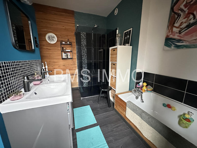 Maison - 158 m² - 6 pièces