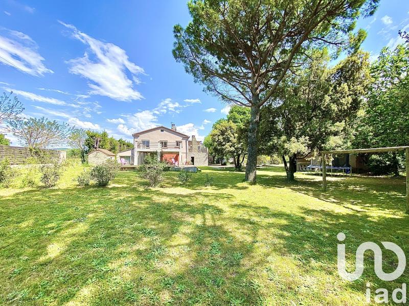 Maison - 303 m² - 19 pièces