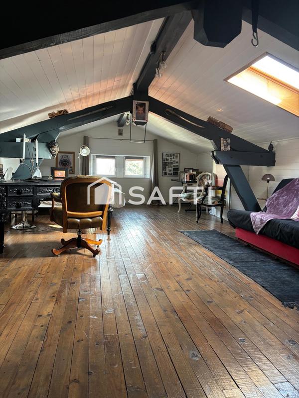 Maison - 195 m² - 5 pièces