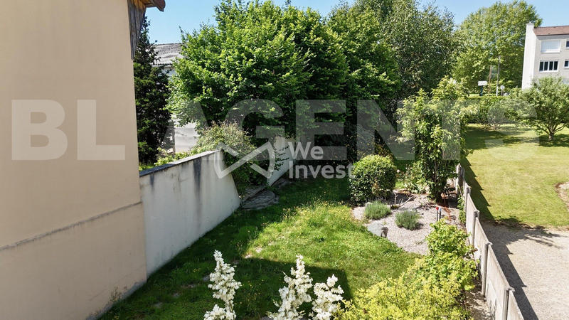 Maison - 121 m² - 8 pièces