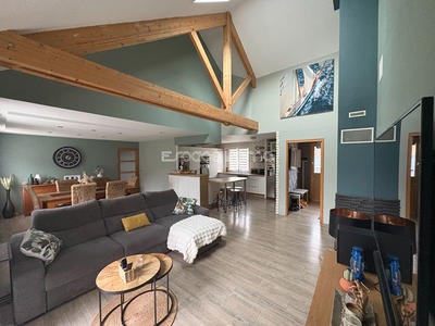 Maison - 143 m² - 6 pièces