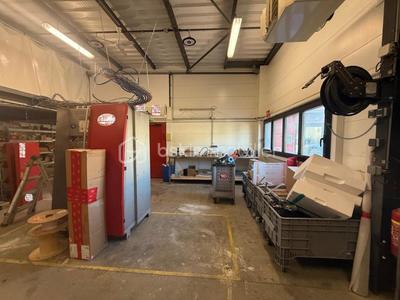 Bureau - 256 m² - 4 pièces