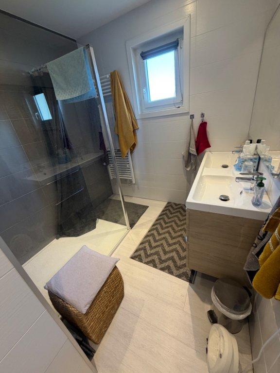 Maison - 170 m² - 4 pièces