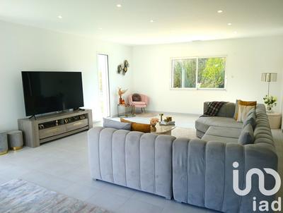 Maison - 207 m² - 5 pièces