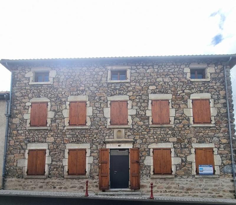 Demeure - 359 m² - 11 pièces