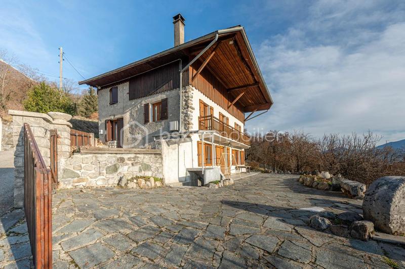 Maison - 116 m² - 5 pièces