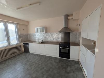 Maison - 170 m² - 7 pièces