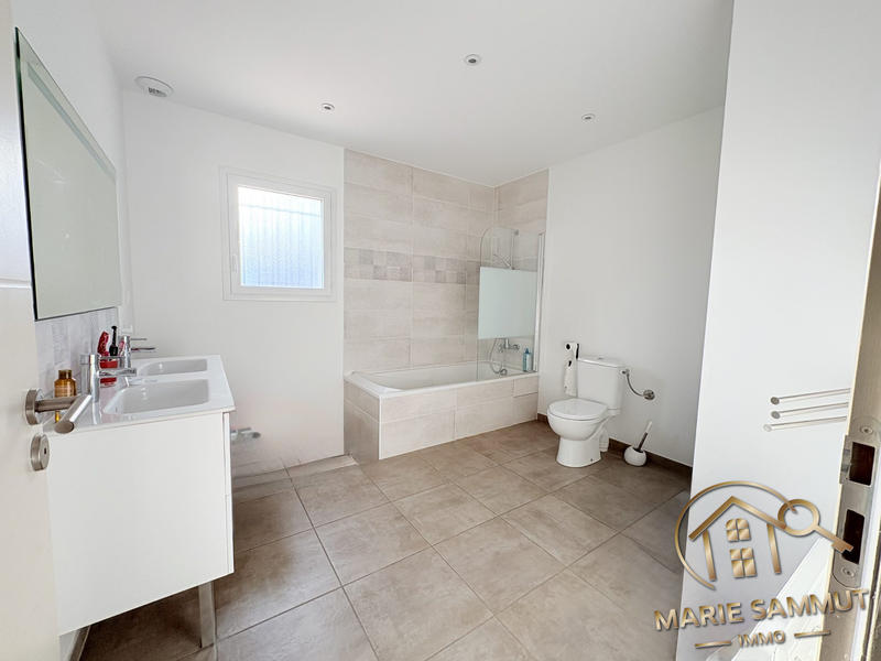 Maison - 141 m² - 5 pièces