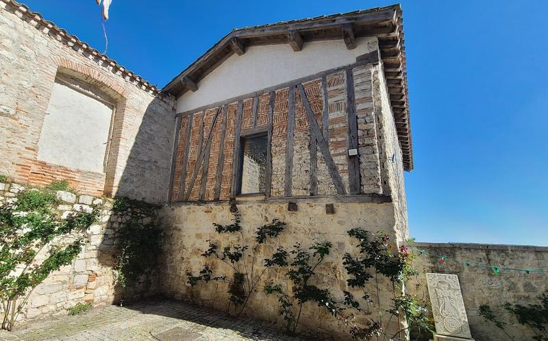 Maison - 210 m² - 4 pièces