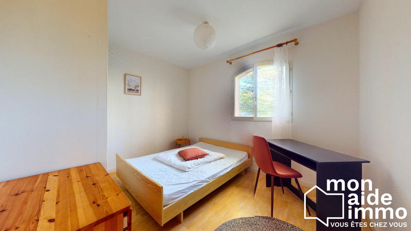 Maison - 85 m² - 5 pièces