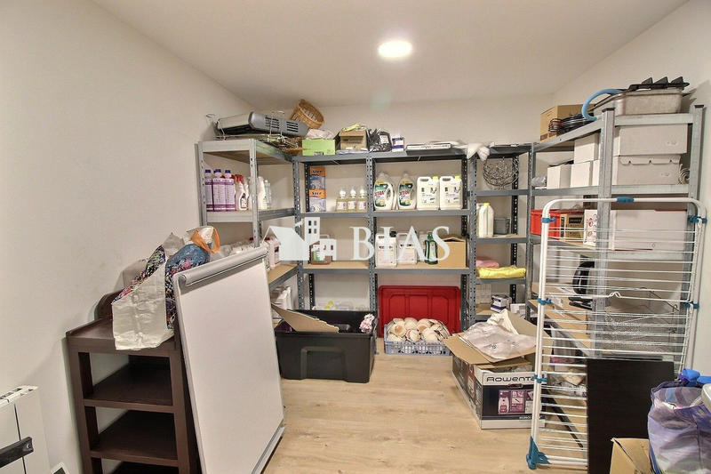 Local commercial - 326 m²