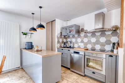 Maison - 201 m² - 7 pièces