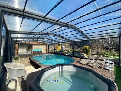 Magasins - 215 m² - 7 pièces