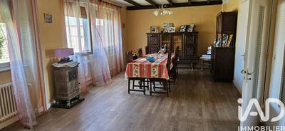 Maison - 140 m² - 5 pièces